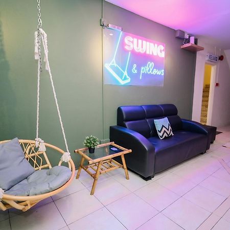 Swing & Pillows @ Malabar George Town  Kültér fotó